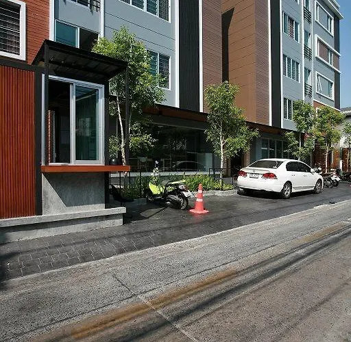 Aparthotel My Space 2*